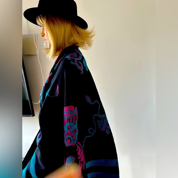 Floral Pattern Shawl , Poncho, purple, pink and black - Picture 7 of 14